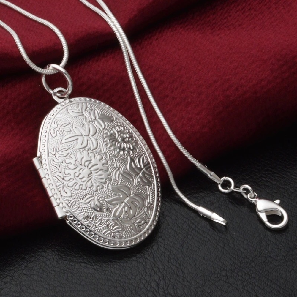 NEW Sterling Silver Plated Necklace Locket Pendant